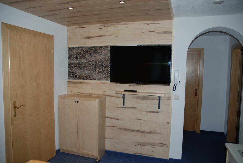 Apartament Haus Saumspitz St. Anton am Arlberg Pokój zdjęcie